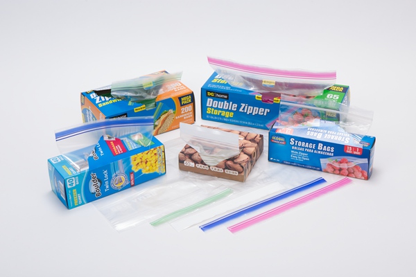 对面大型商场灯火辉煌